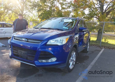 2016 Ford Escape Titanium из США, поврежденный, VIN 1FMCU9J96GUB28552